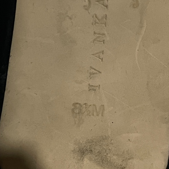 Ivanka Trump Black heels - Picture 6 of 6